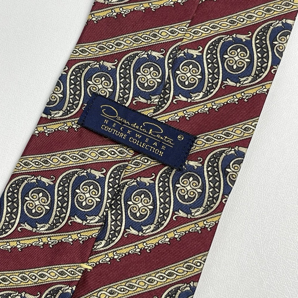 Oscar de la Renta Couture Collection Designer Silk Tie Red Geometric Necktie USA
